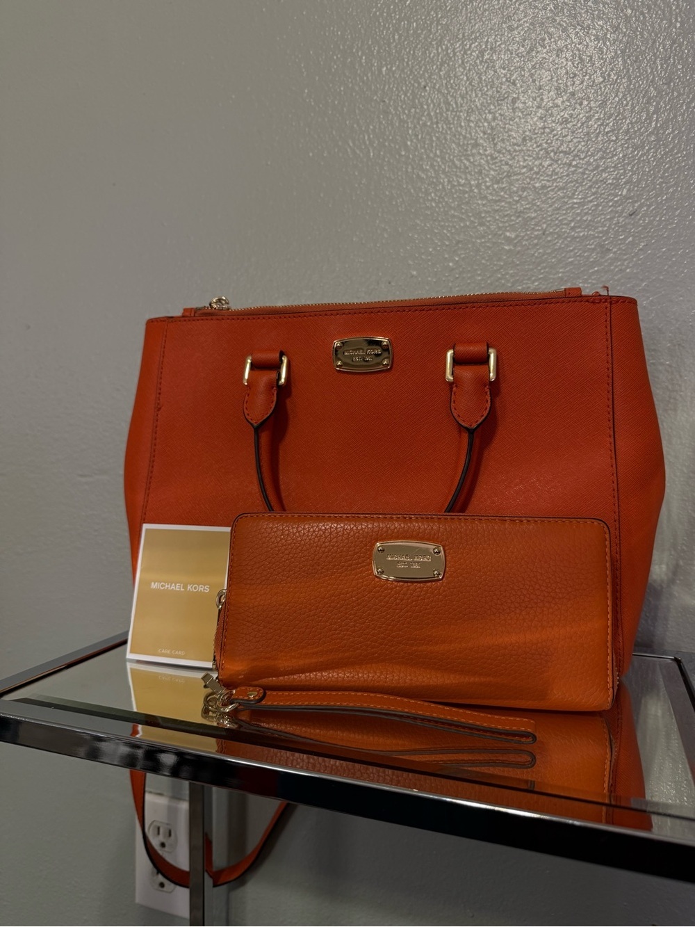 Michael Kors Orange Saffiano Tote & Matching Zip Wristlet Wallet Set - Picture 11 of 16